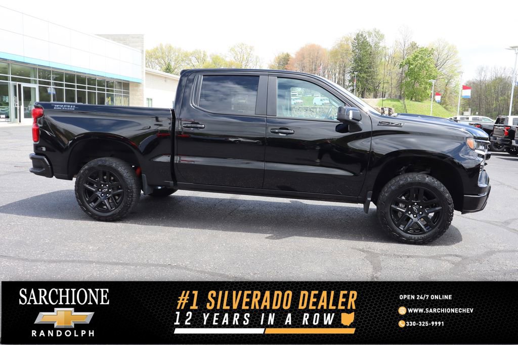 Used 2024 Chevrolet Silverado 1500 LT Trail Boss w/ LT Trail Boss Premium Package AWD/4WD image 1