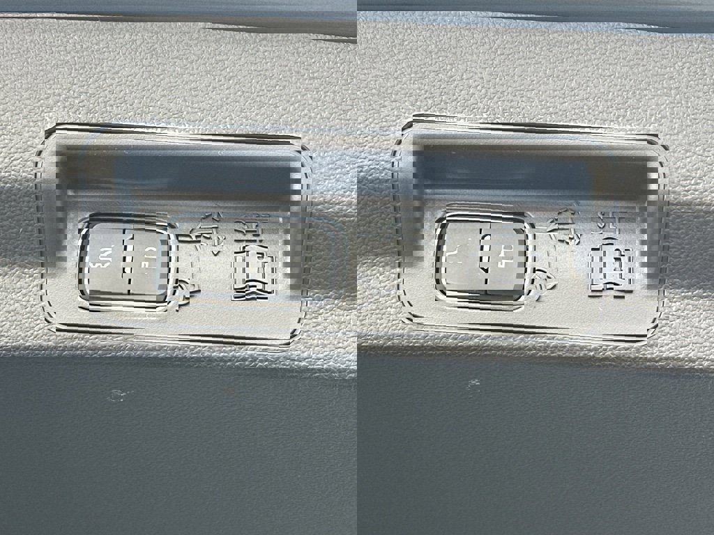 New 2026 Ford Explorer Active w/ Active Comfort Package image 38