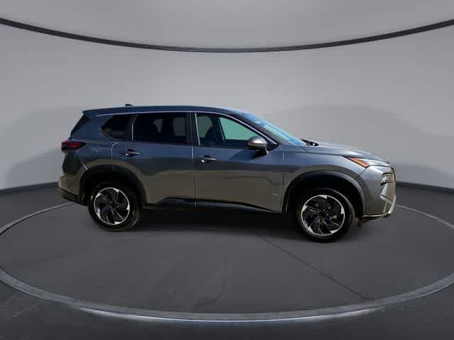 Used 2024 Nissan Rogue SV FWD image 9