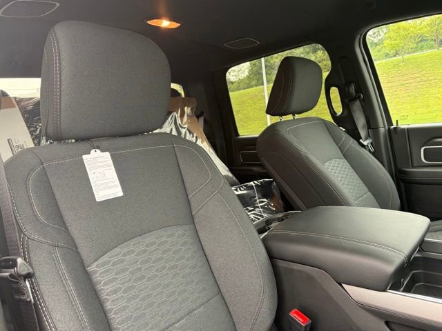 New 2026 RAM 2500 Big Horn AWD/4WD image 27