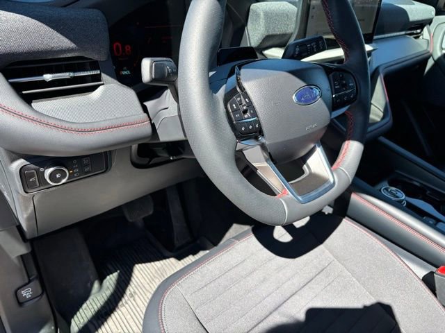 New 2026 Ford Explorer ST-Line w/ ST-Line Street Pack image 13