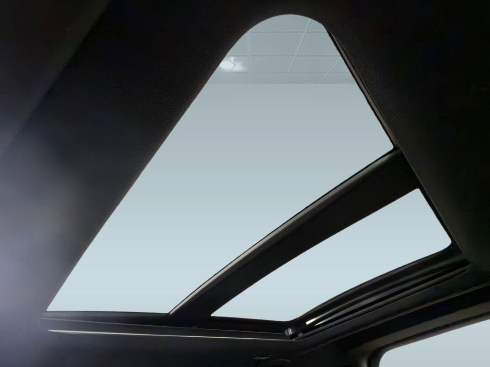 Used 2022 Mitsubishi Outlander SEL image 14