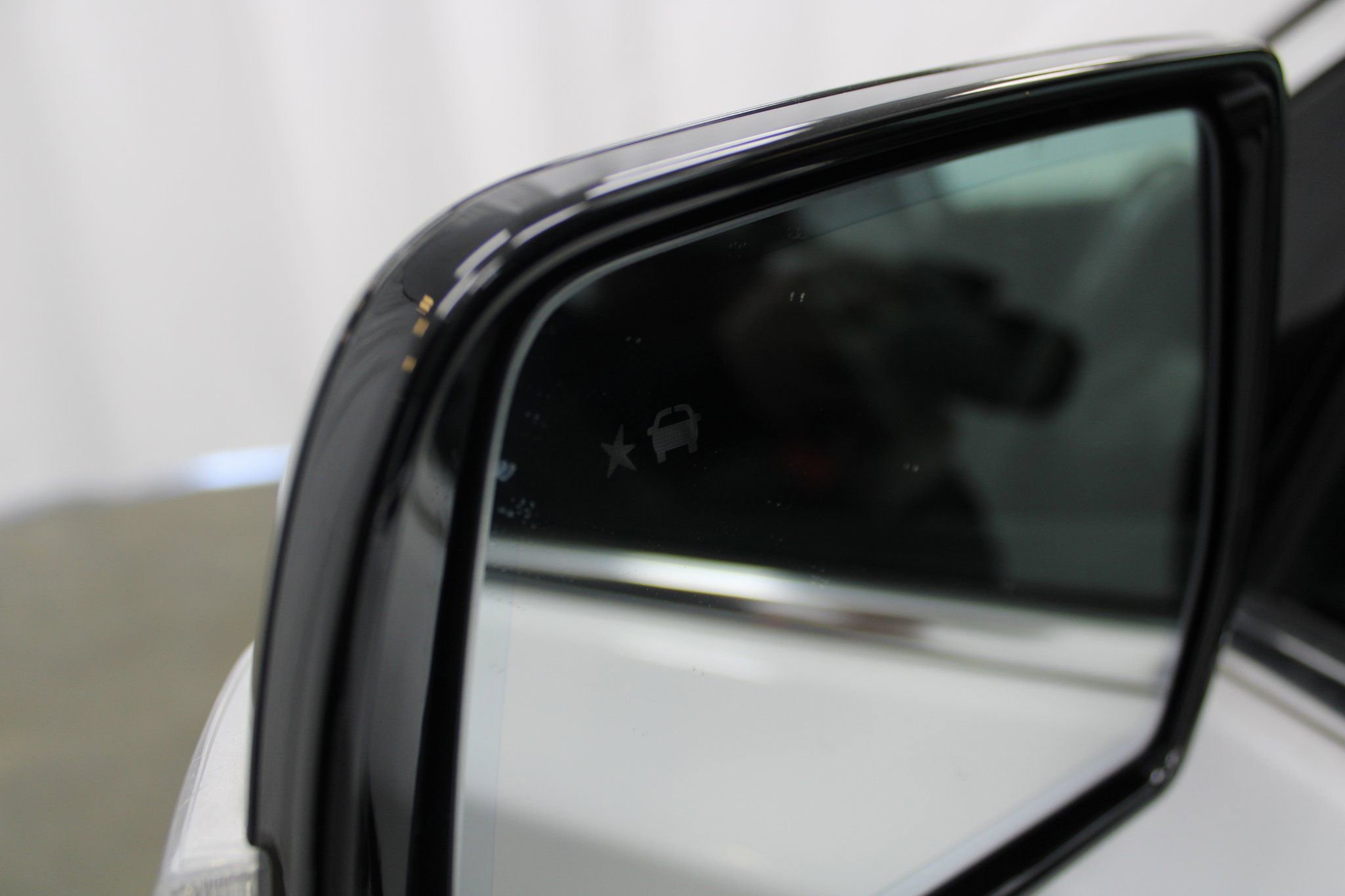 Used 2020 Chevrolet Traverse Premier w/ LPO, Blackout Package image 10