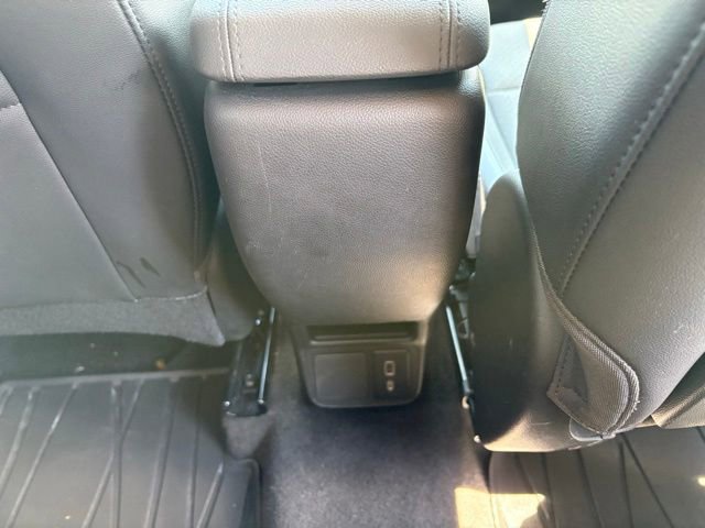Used 2023 Buick Encore GX Preferred w/ Cold Weather Comfort Package AWD/4WD image 18