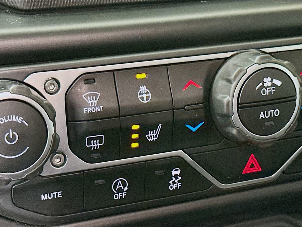 Certified 2022 Jeep Gladiator Overland image 32