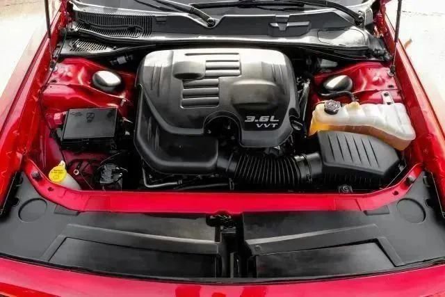 Used 2021 Dodge Challenger SXT w/ Blacktop Package image 42