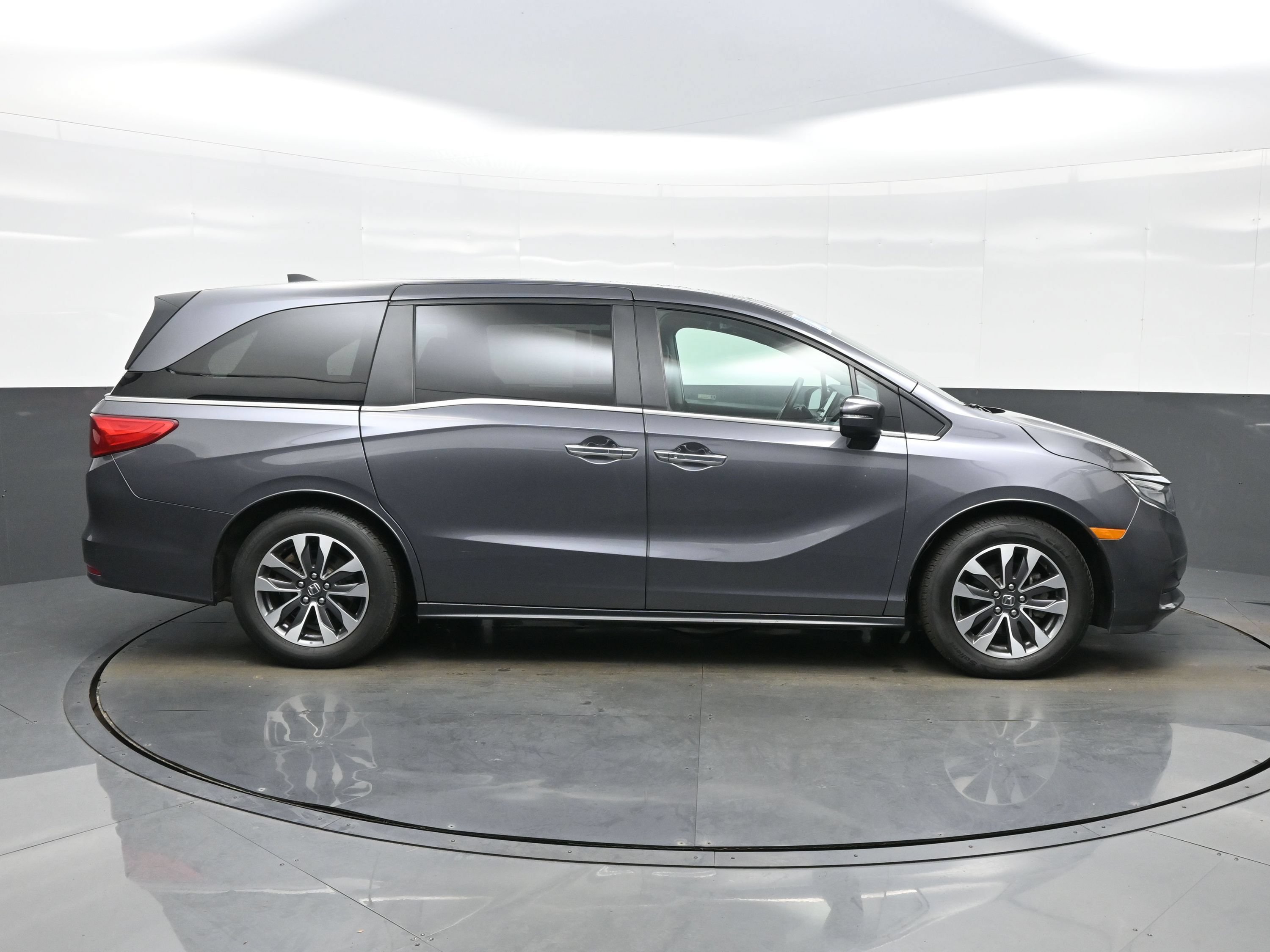 Used 2023 Honda Odyssey EX-L image 10