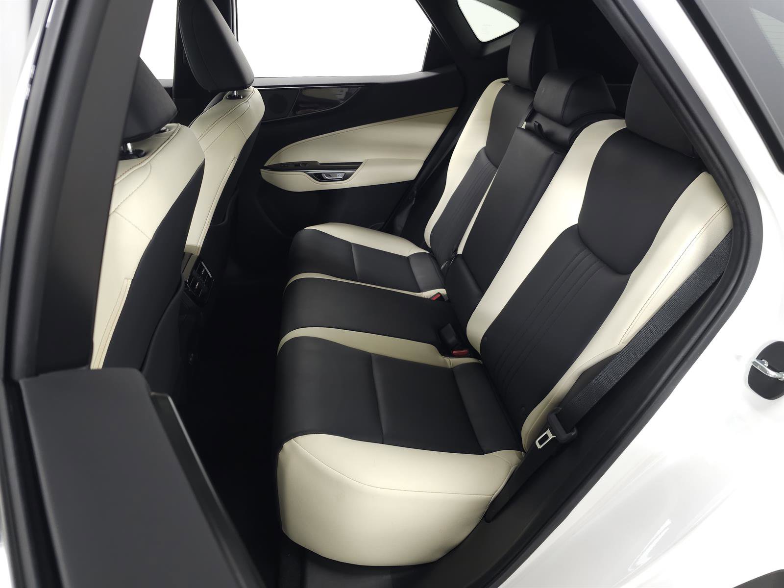 Used 2024 Lexus NX 350 AWD w/ Cold Area Package image 28