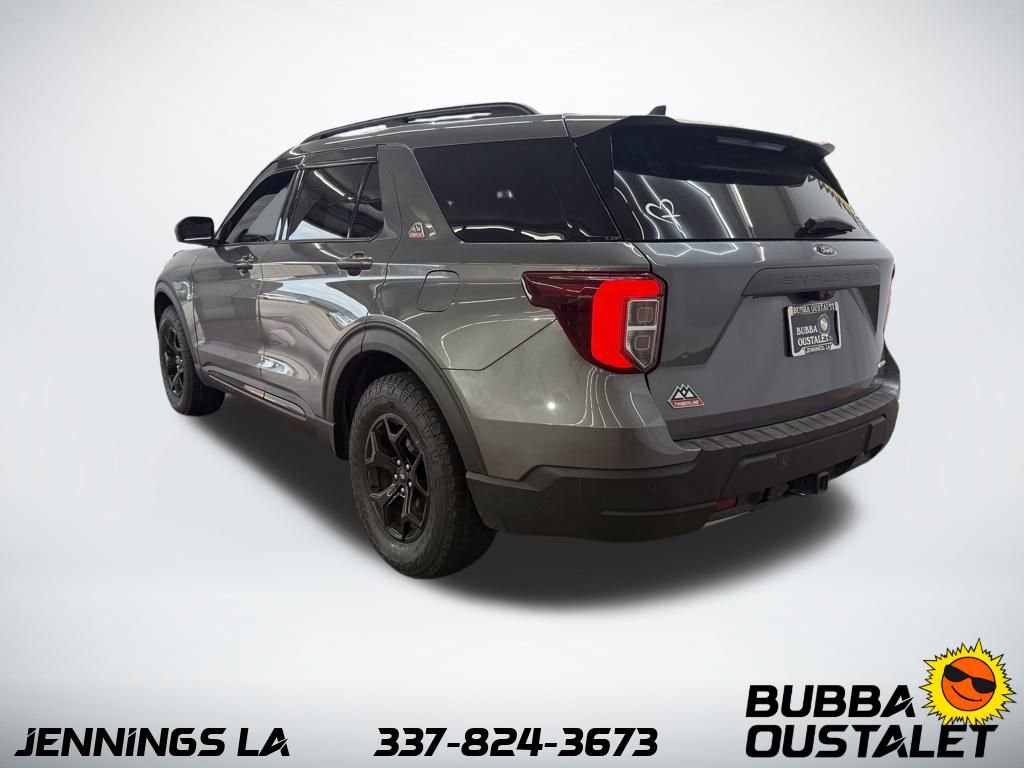 Used 2023 Ford Explorer Timberline image 3