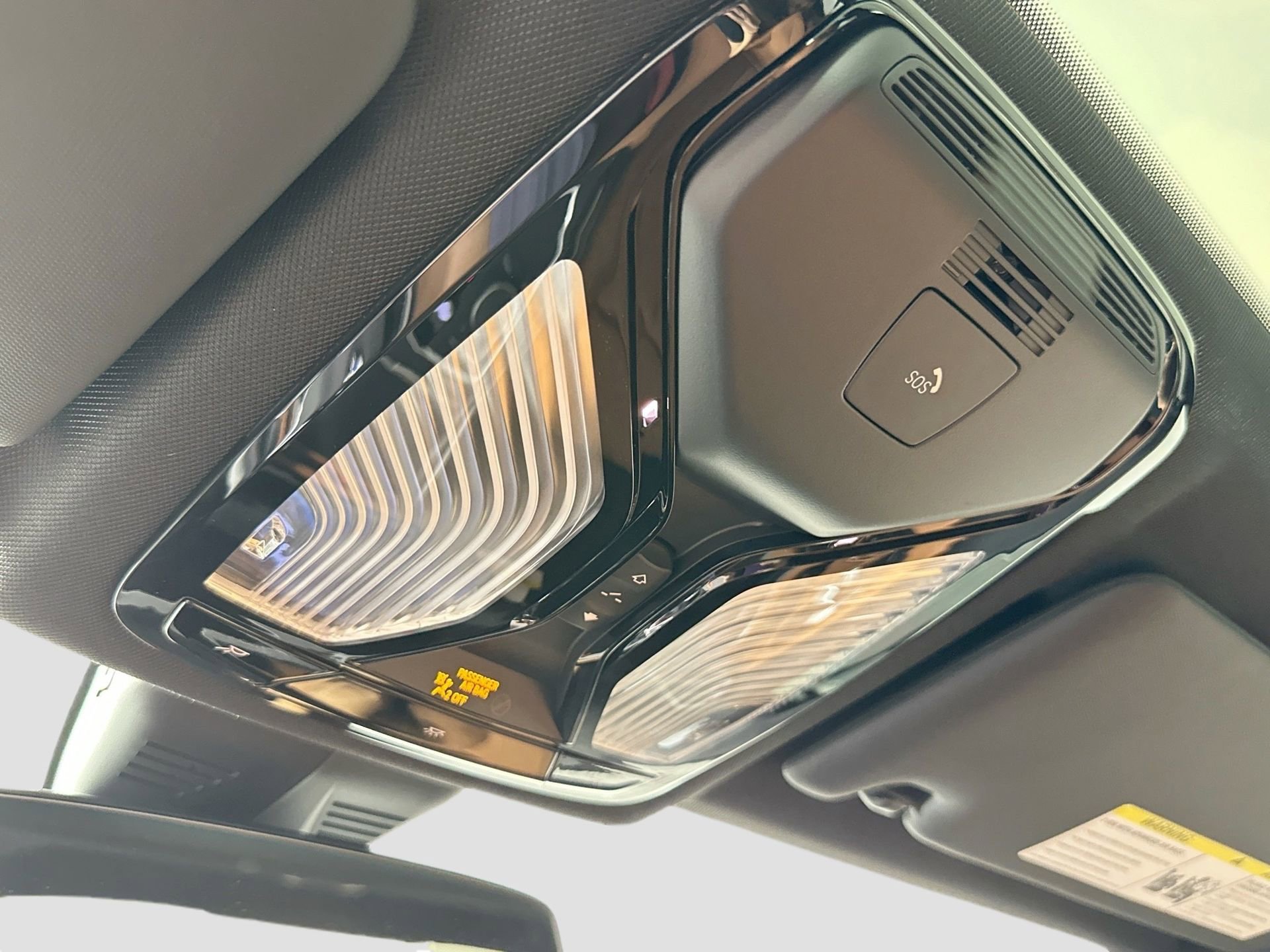 New 2025 BMW 330i Sedan w/ Premium Package image 19