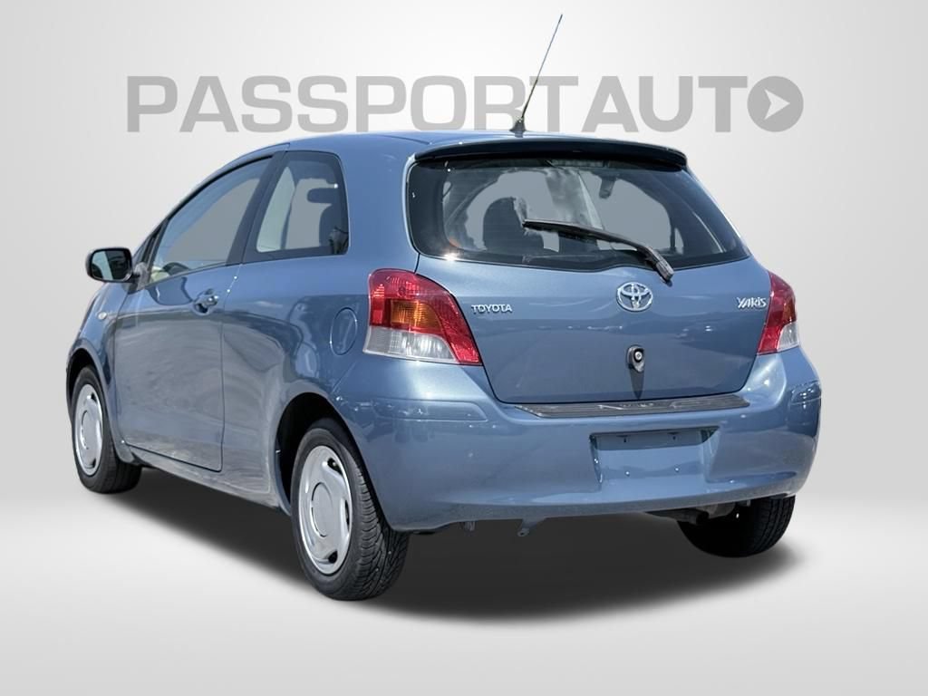 Used 2009 Toyota Yaris 2-Door Hatchback FWD image 5