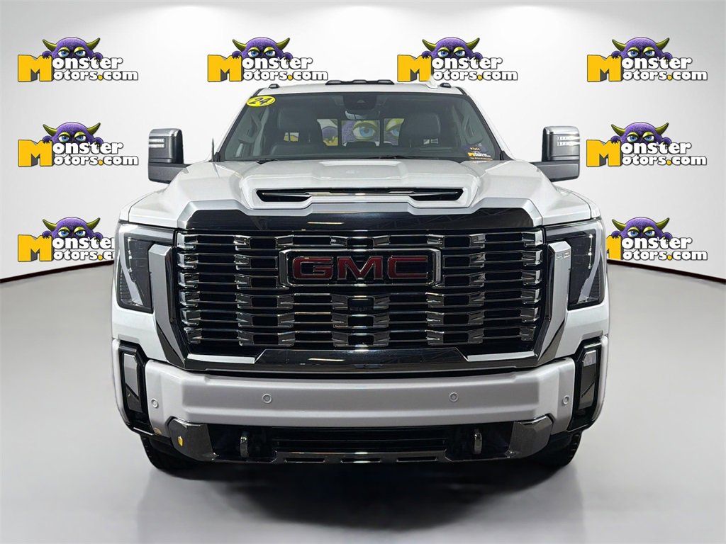 Used 2024 GMC Sierra 2500 Denali w/ Technology Package image 2