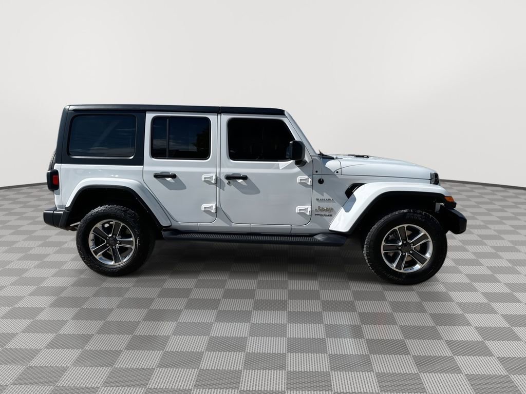 Used 2022 Jeep Wrangler Unlimited Sahara AWD/4WD image 12