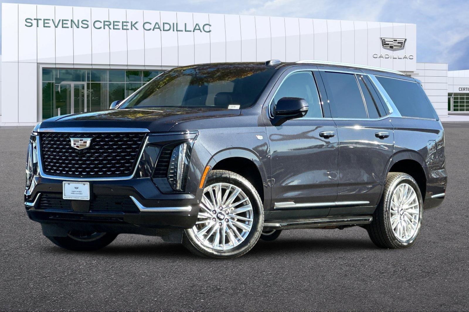 Used 2025 Cadillac Escalade Premium Luxury image 7