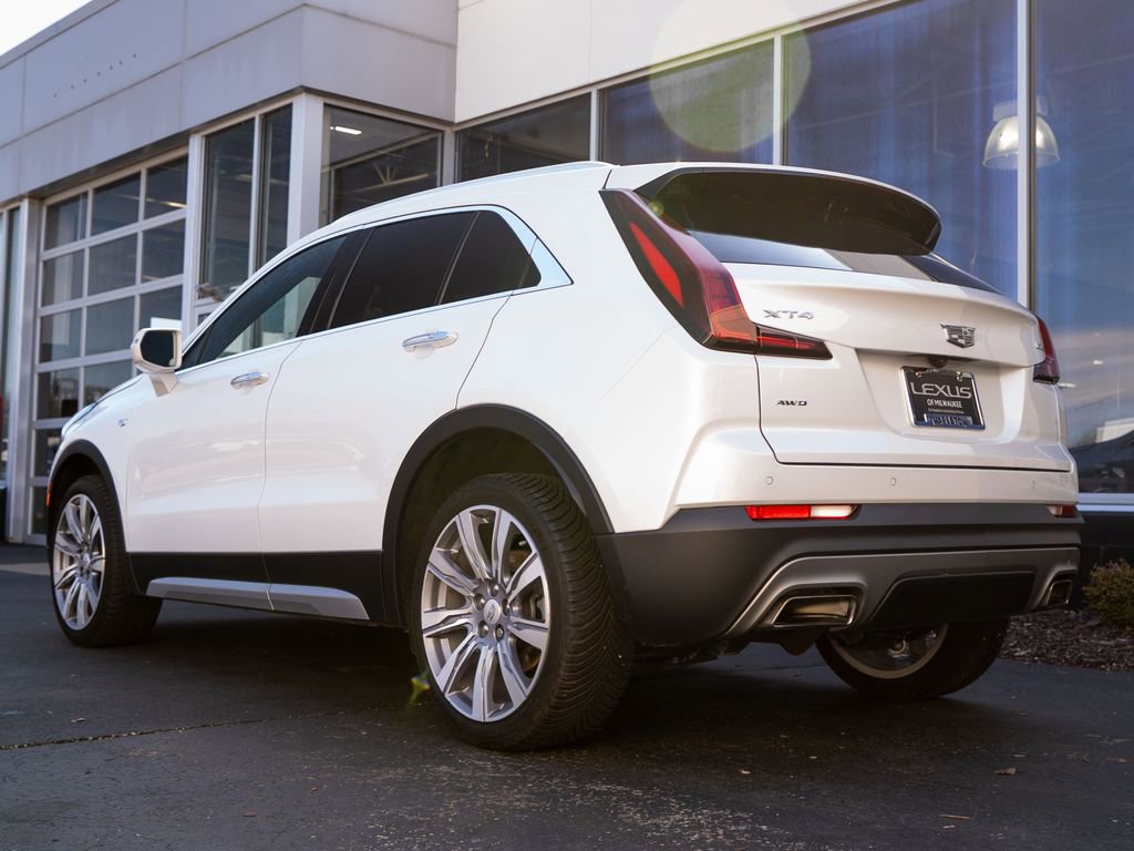 Used 2021 Cadillac XT4 Premium Luxury w/ Cold Weather Package image 7