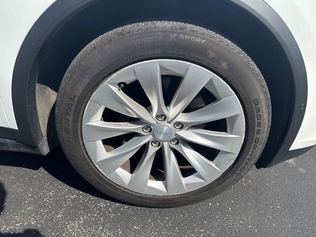 Used 2016 Tesla Model X 75D image 26