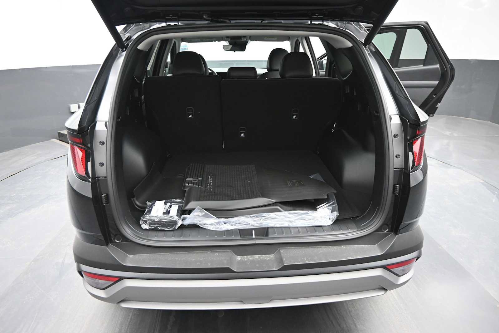 New 2026 Hyundai Tucson SEL Plus AWD/4WD image 13