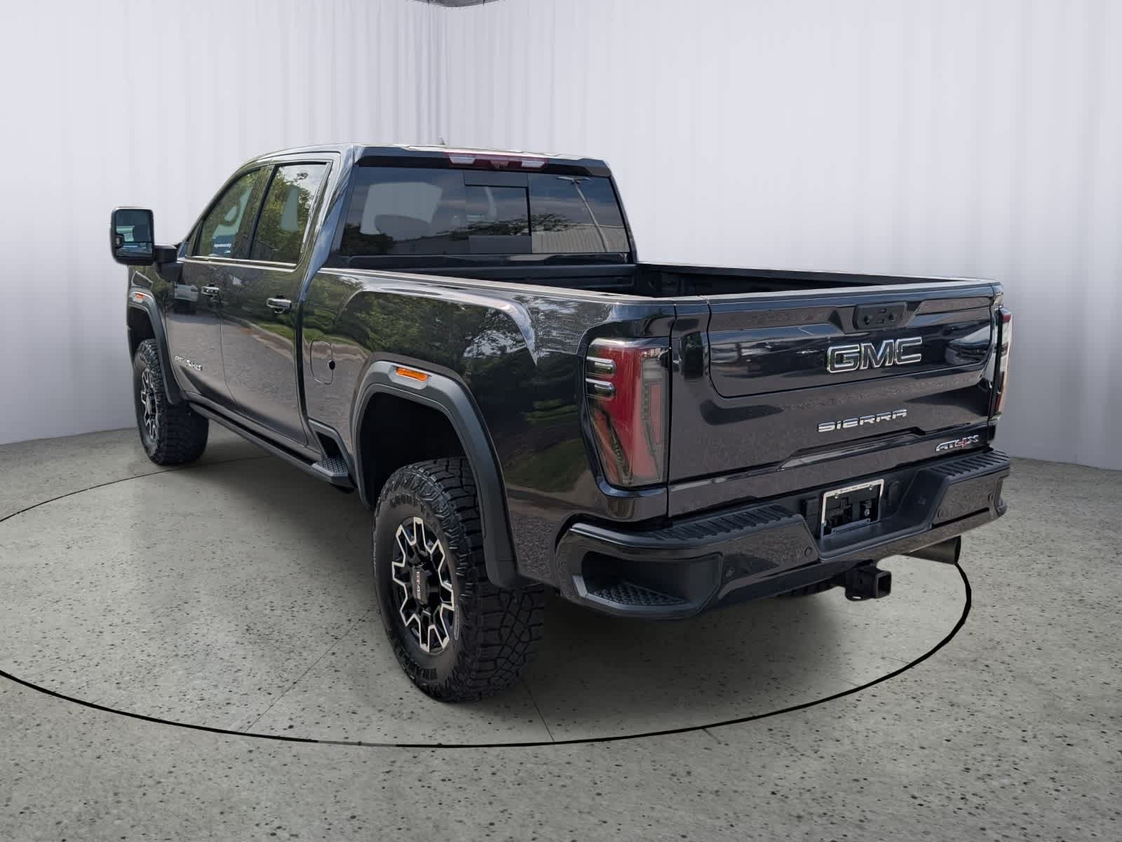 Certified 2025 GMC Sierra 2500 AT4X AWD/4WD image 4