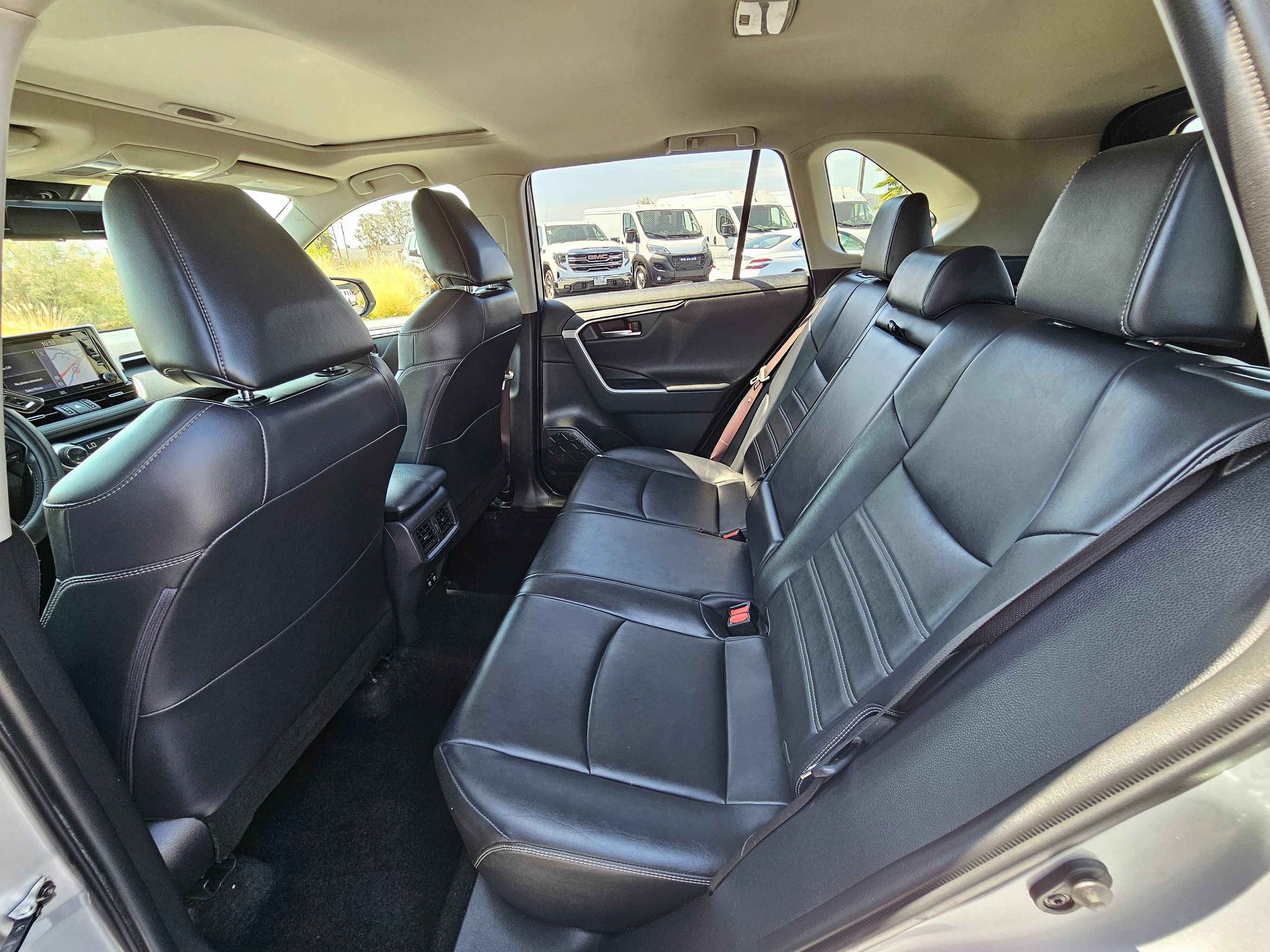 Used 2019 Toyota RAV4 Limited w/ Carpet Mat Package FWD image 20