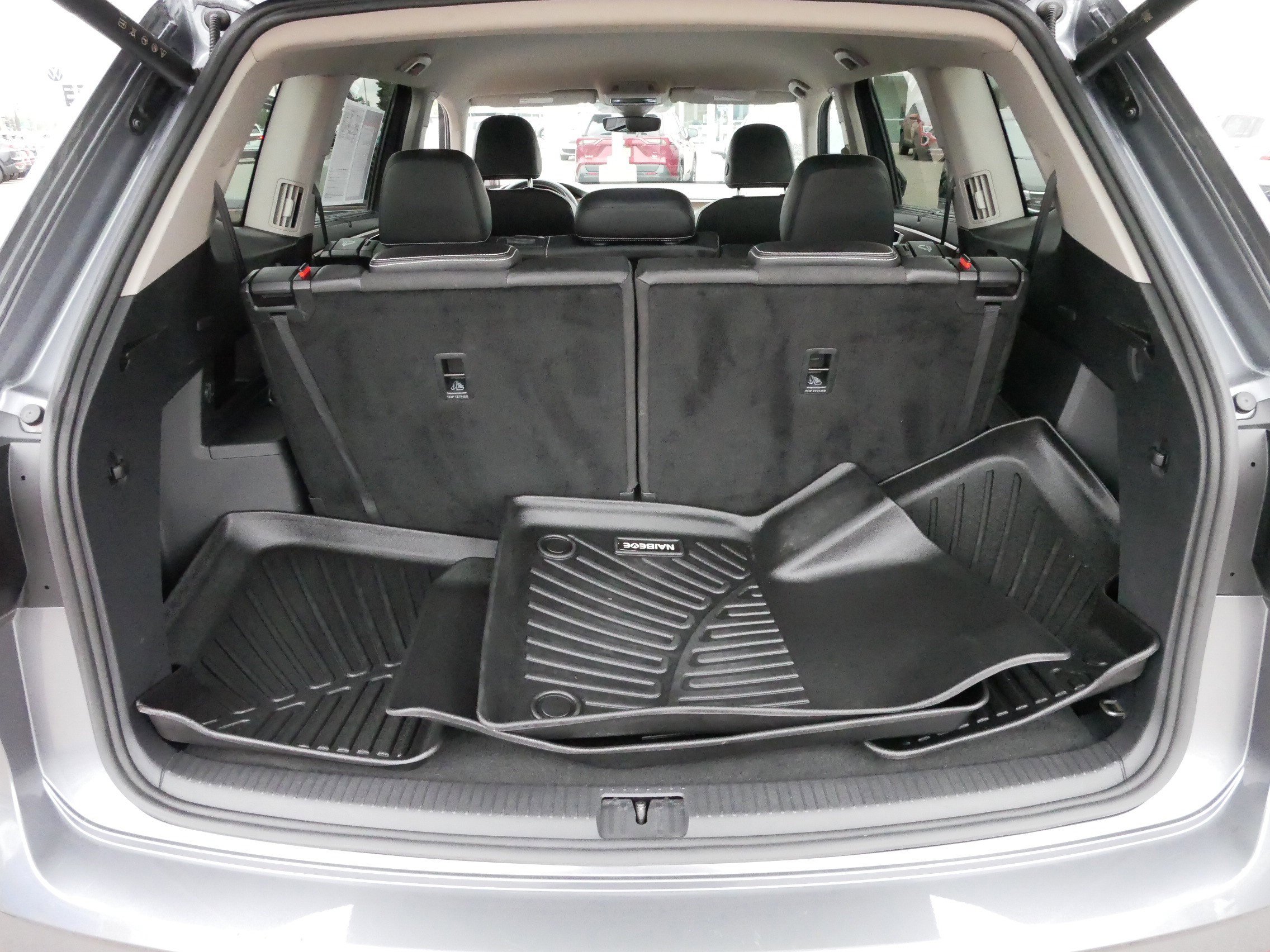 Certified 2024 Volkswagen Atlas SE image 18