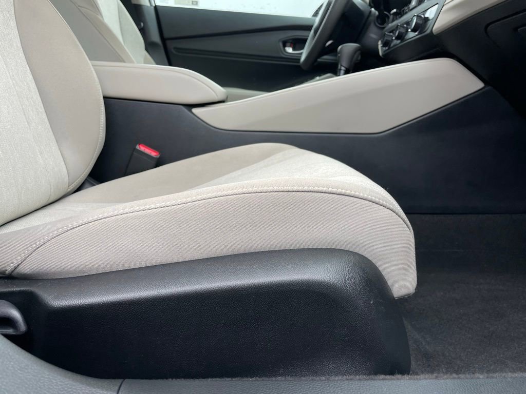 Certified 2025 Honda Accord SE image 30