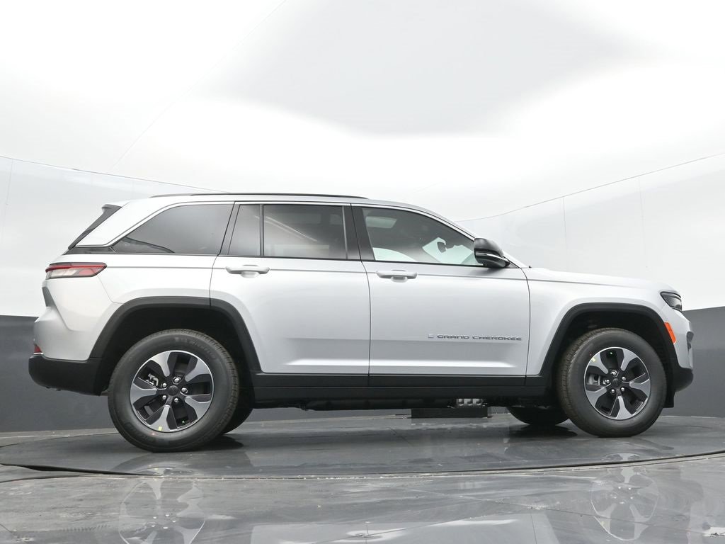 New 2024 Jeep Grand Cherokee Limited 4xe image 40