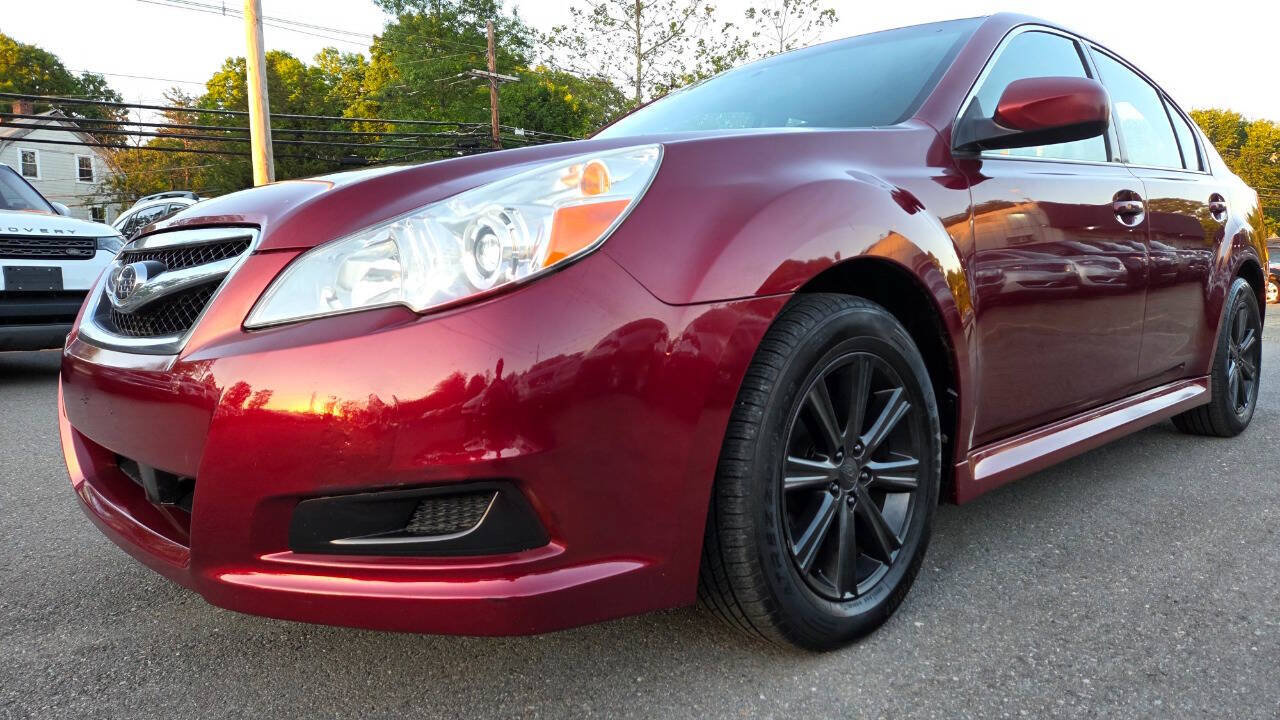 Used 2010 Subaru Legacy 2.5i Premium AWD/4WD image 7