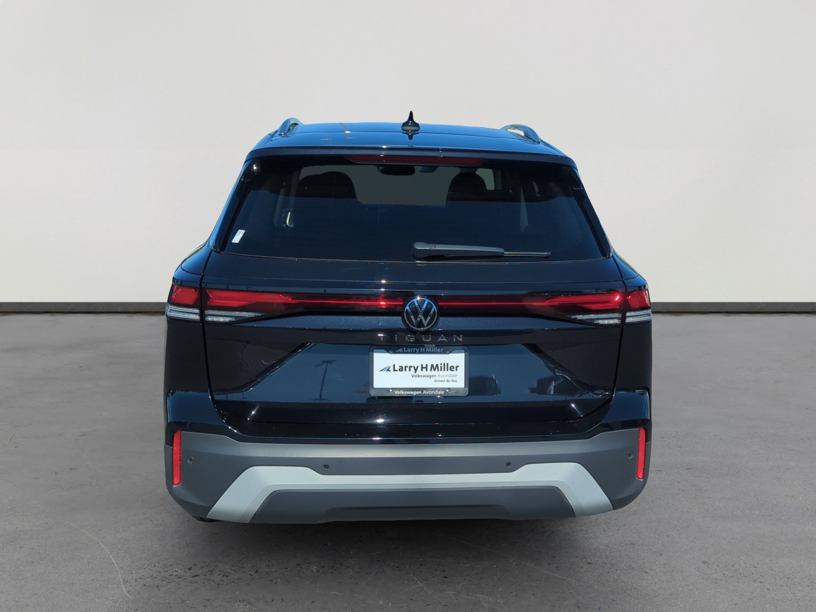 New 2025 Volkswagen Tiguan S image 4