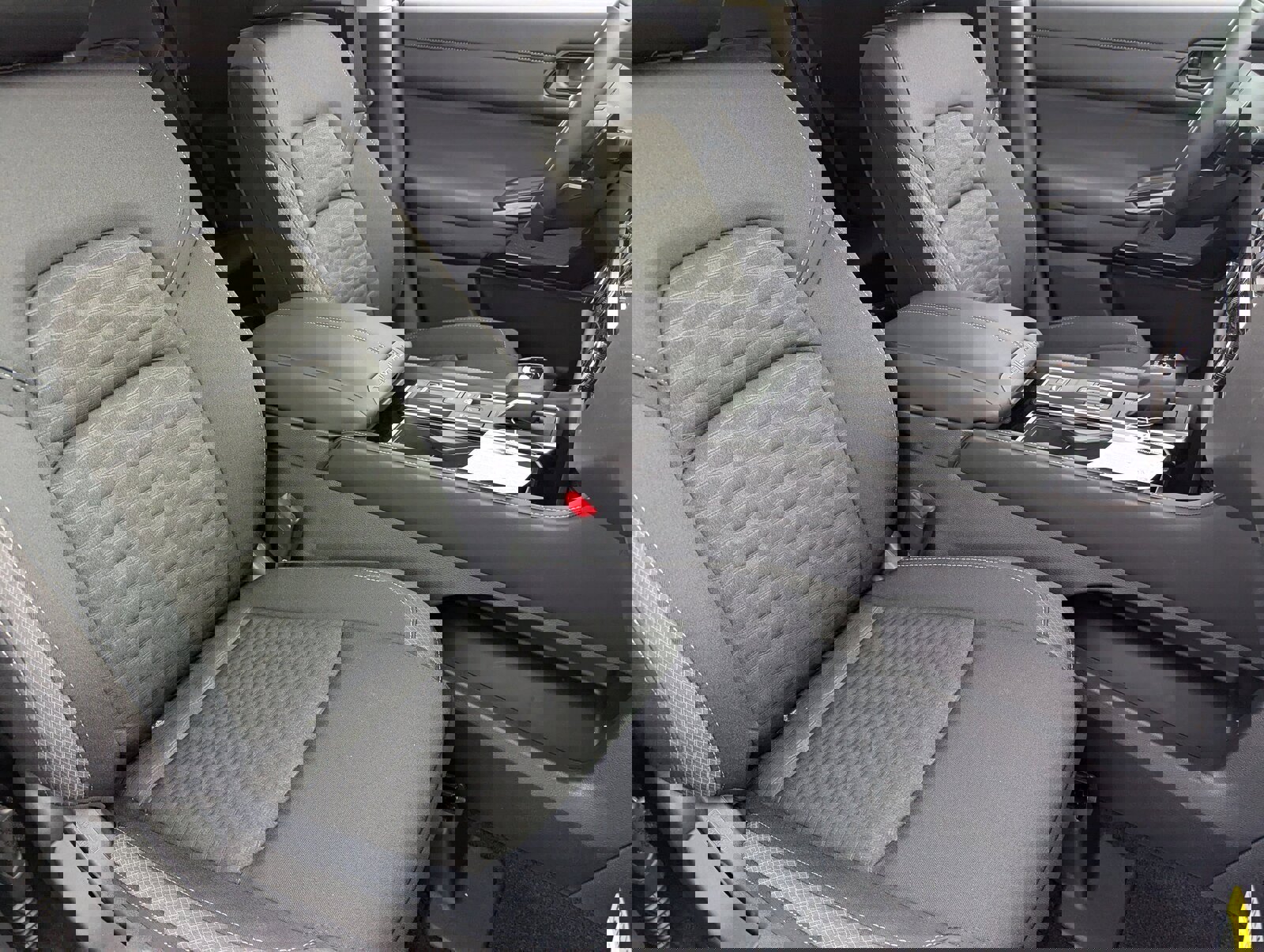 New 2025 Nissan Pathfinder SV w/ Cargo Package image 28