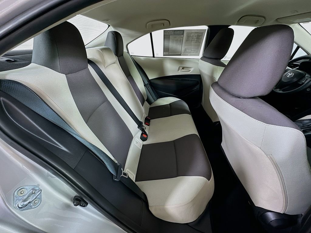 Used 2025 Toyota Corolla LE image 11
