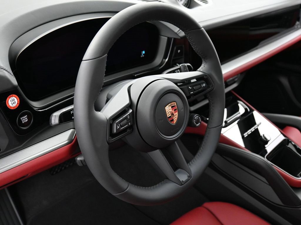 New 2026 Porsche Cayenne Coupe image 17