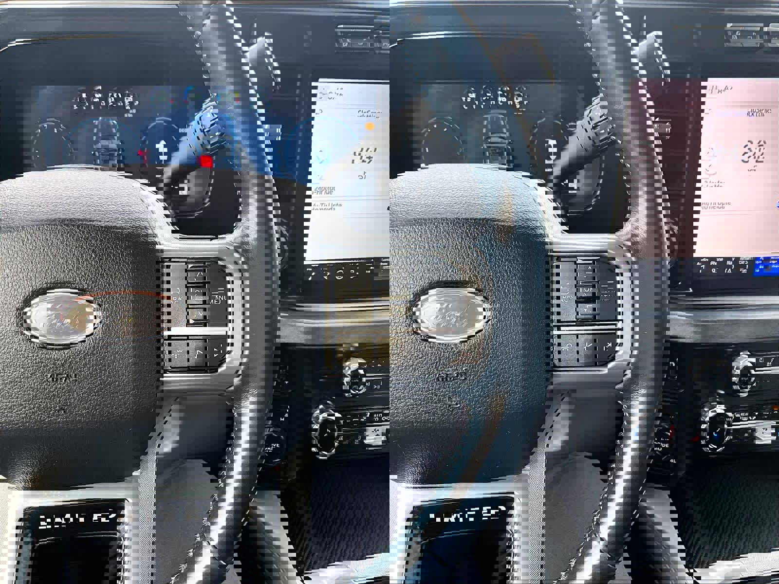 Used 2024 Ford F450 Limited w/ FX4 Off-Road Package AWD/4WD image 21