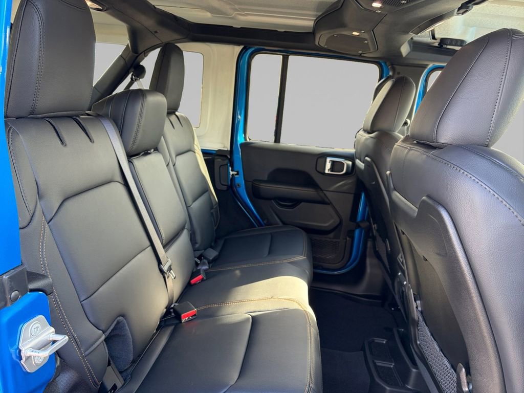 Used 2024 Jeep Wrangler Sahara w/ Technology Group image 17