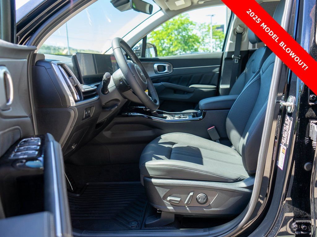 New 2025 Kia Sorento SX image 11
