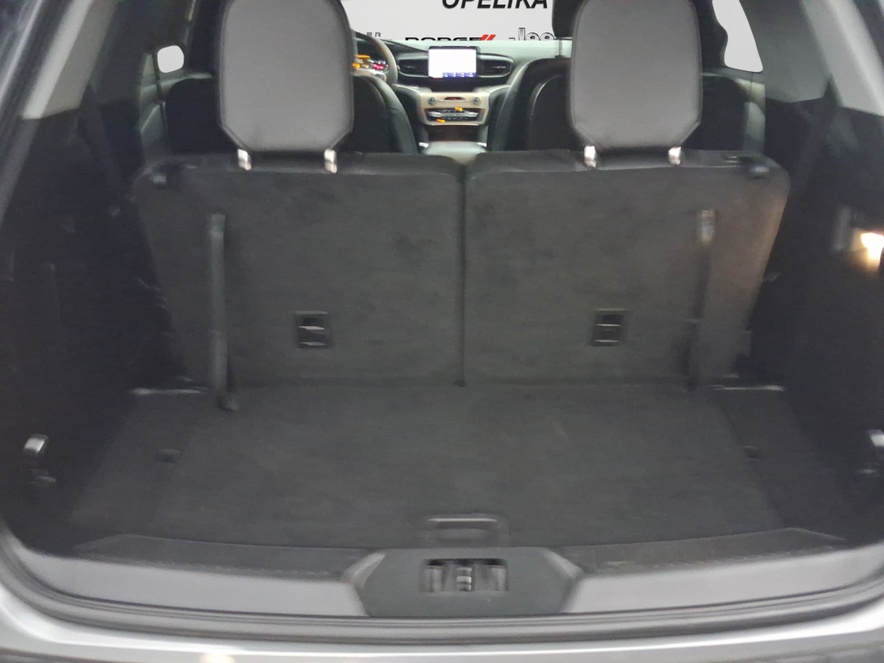 Used 2024 Ford Explorer XLT w/ Equipment Group 202A AWD/4WD image 26