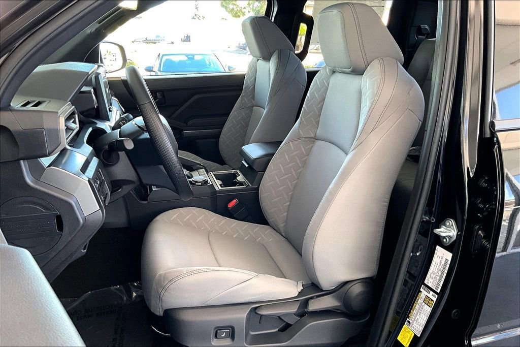 New 2026 Toyota Tacoma SR5 AWD/4WD image 9