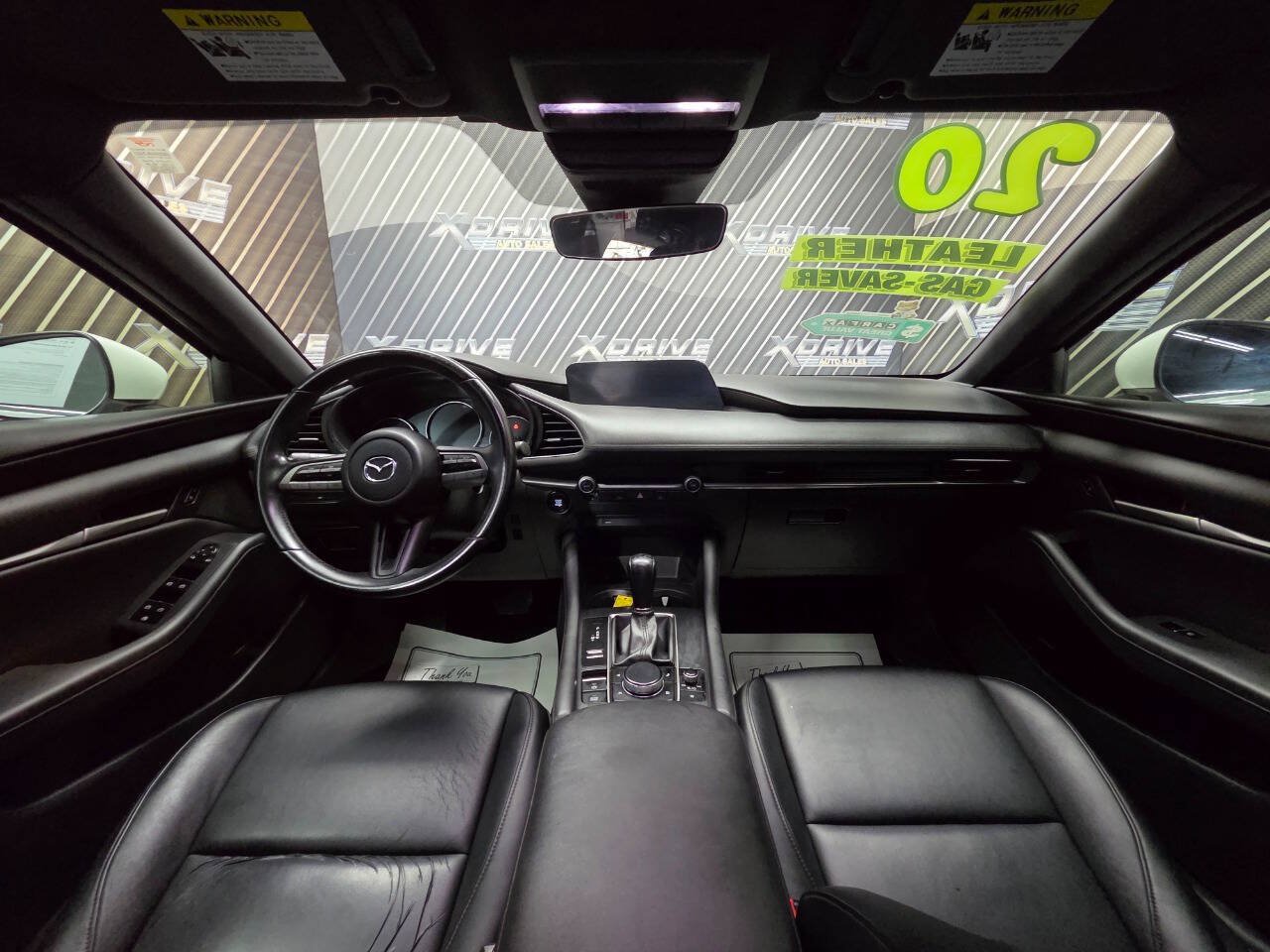 Used 2020 MAZDA MAZDA3 Hatchback FWD image 19