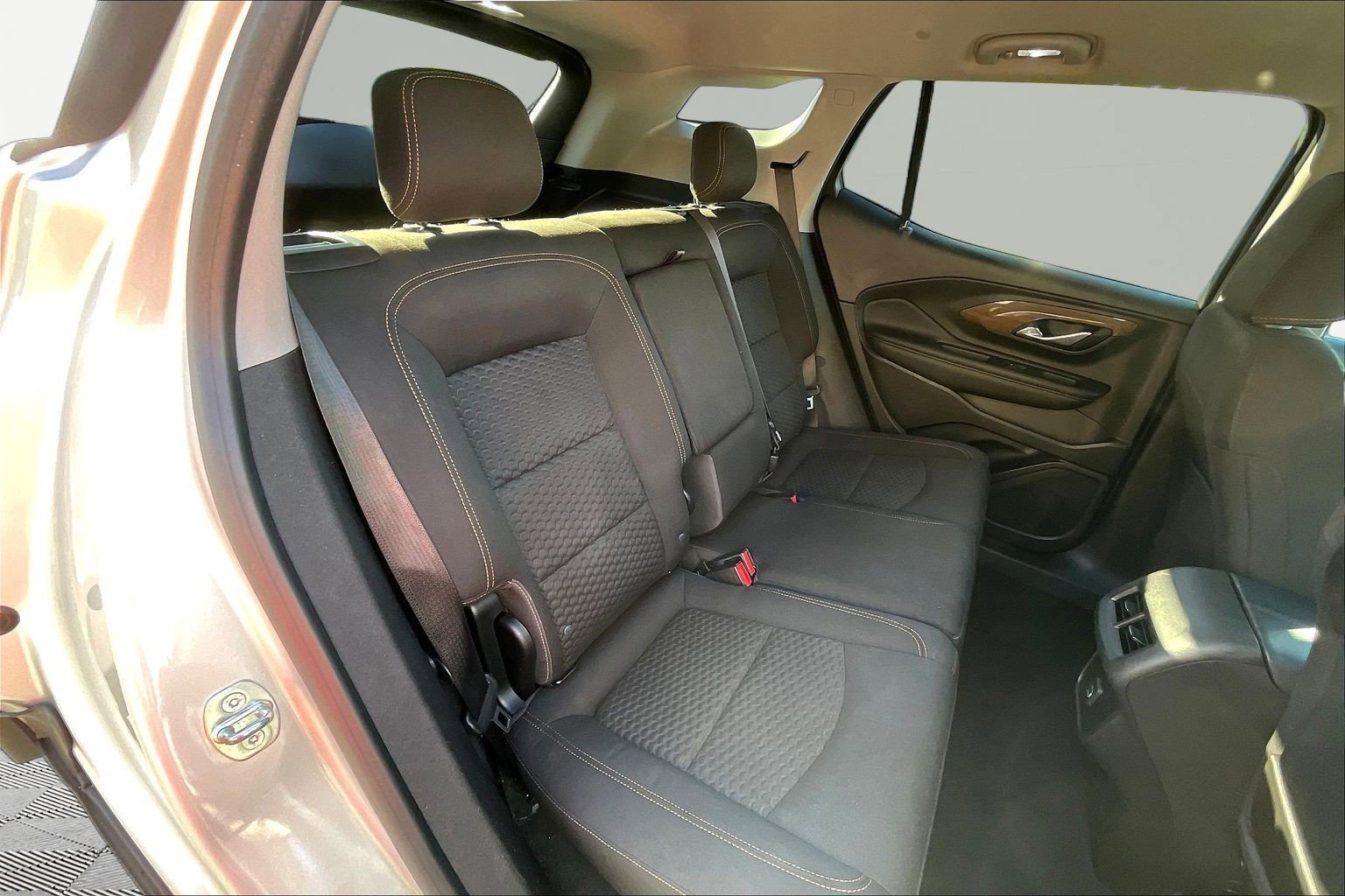 Used 2019 GMC Terrain SLE w/ Driver Convenience Package AWD/4WD image 24