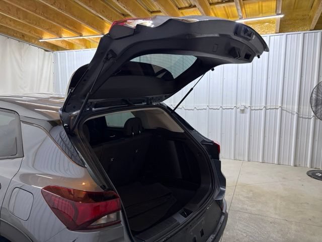 Used 2021 Chevrolet TrailBlazer LS FWD image 10