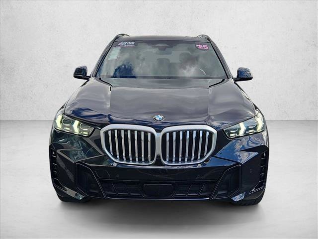 Used 2025 BMW X5 sDrive40i w/ M Sport Package RWD image 2