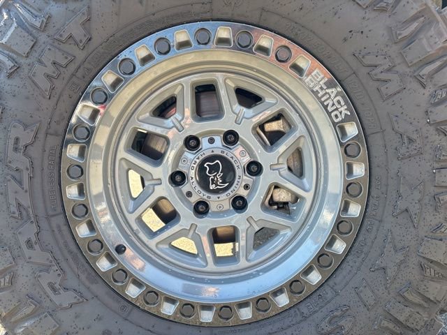 Used 2024 Ford Bronco Badlands image 10