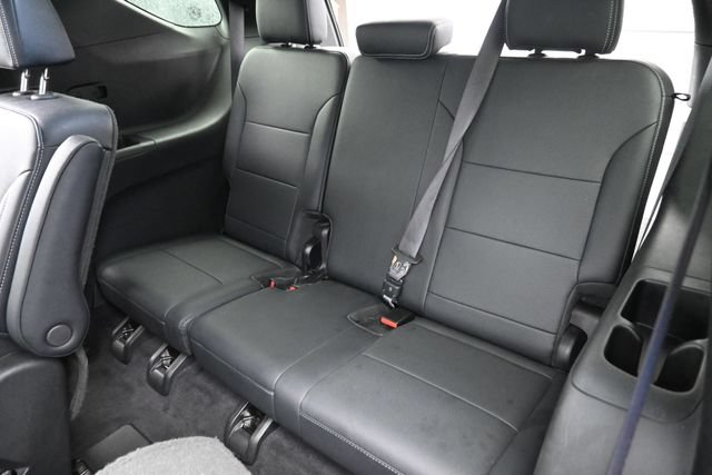Used 2025 Chevrolet Traverse LT AWD/4WD image 13