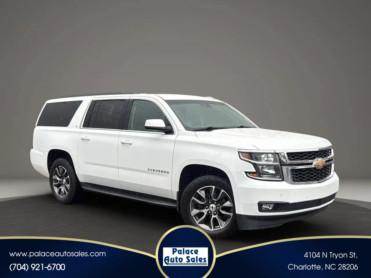Used 2019 Chevrolet Suburban LT w/ Luxury Package AWD/4WD image 1