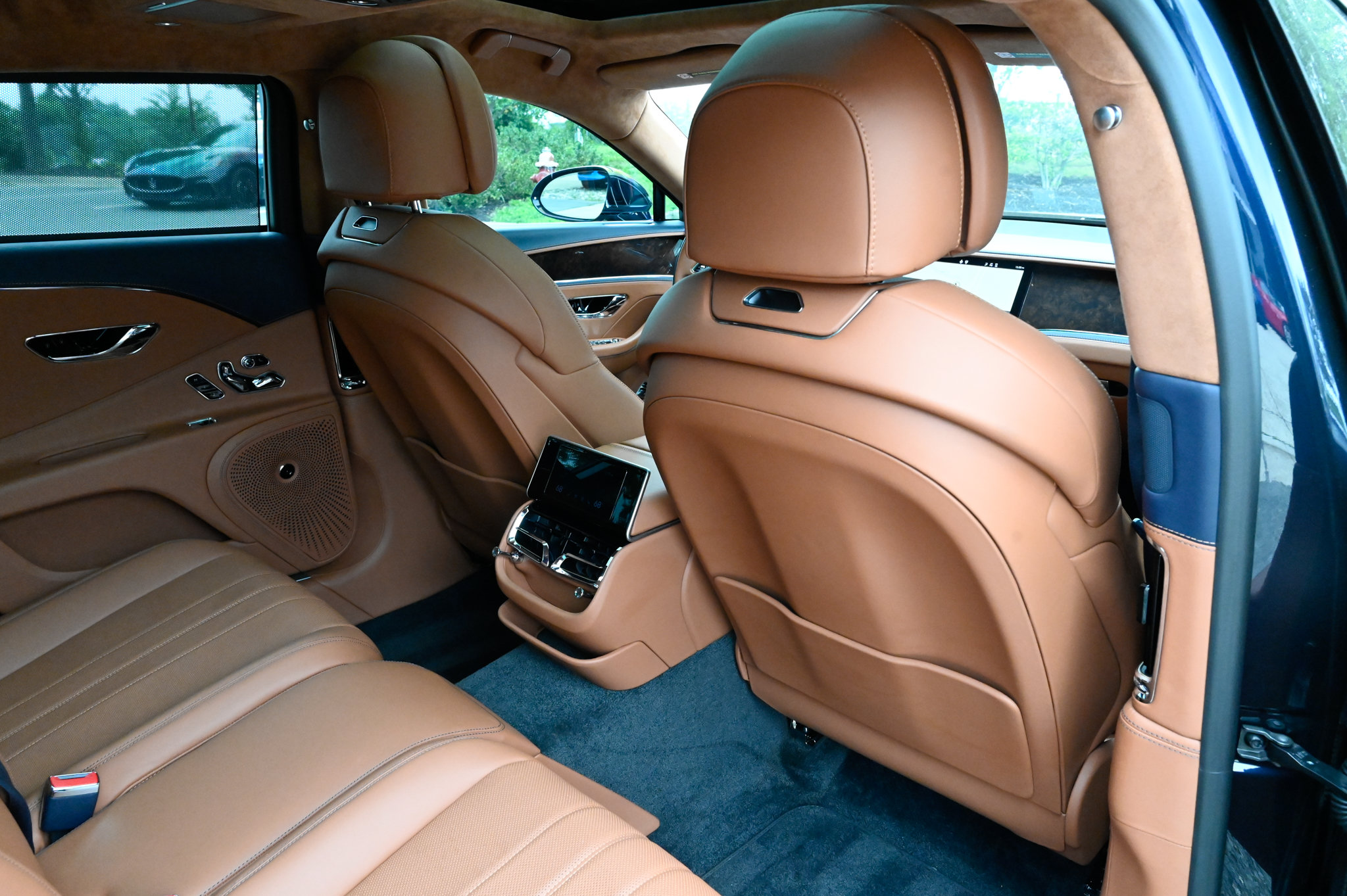 Used 2022 Bentley Flying Spur V8 AWD/4WD image 52