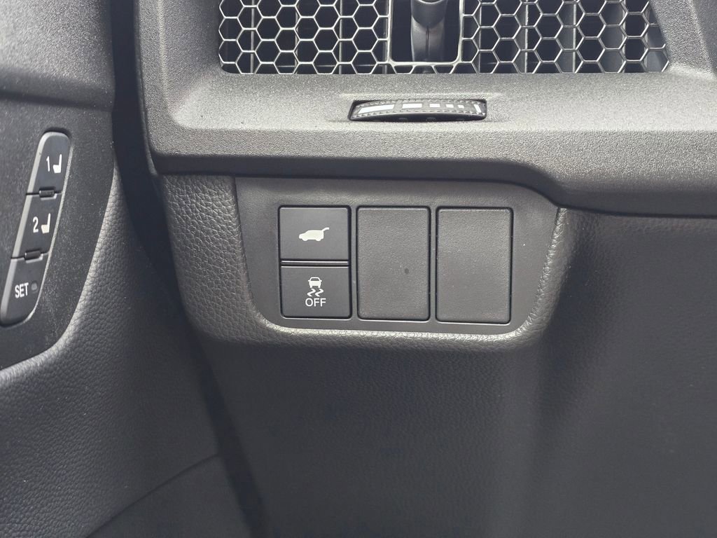 Certified 2025 Honda CR-V Sport-L image 17