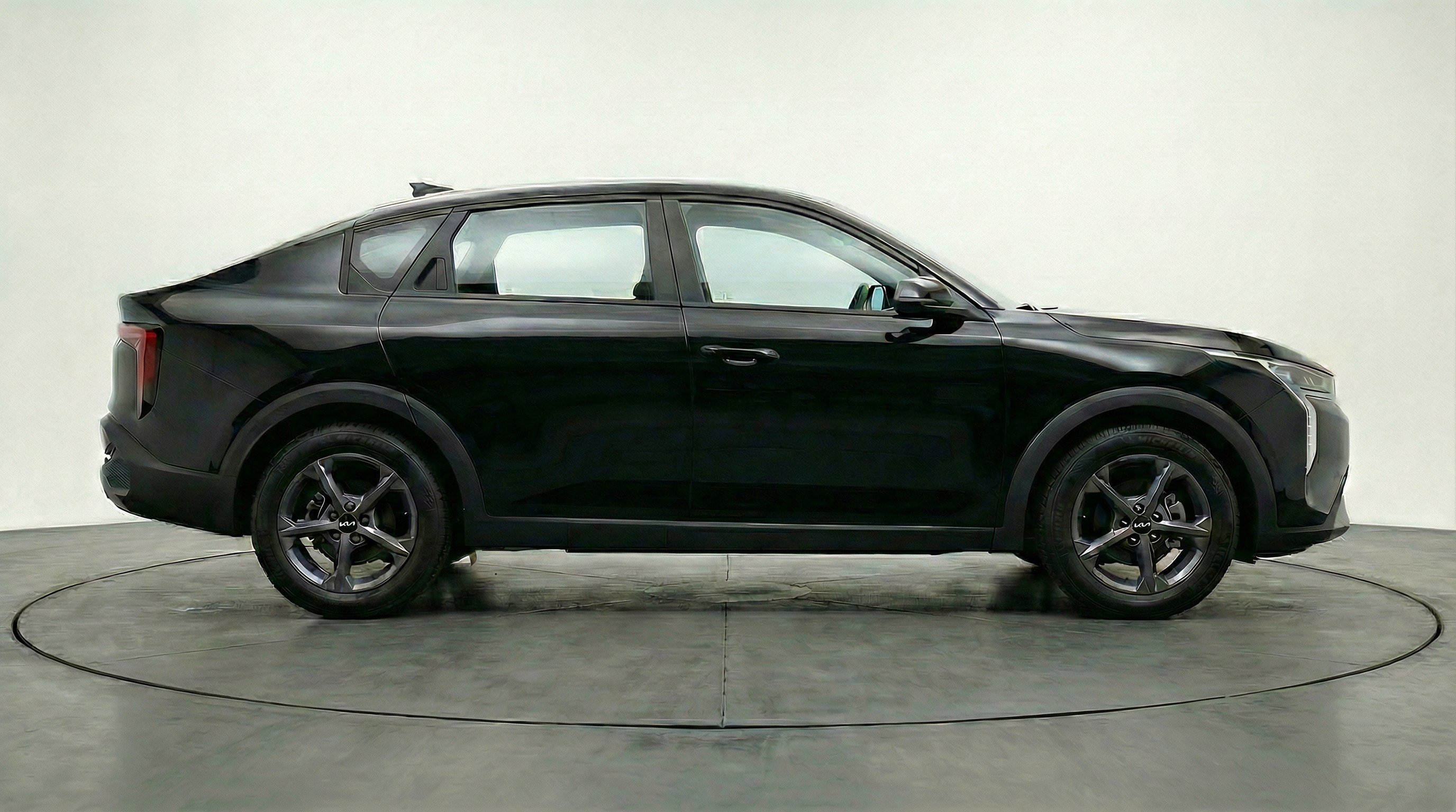 Used 2025 Kia K4 FWD image 11