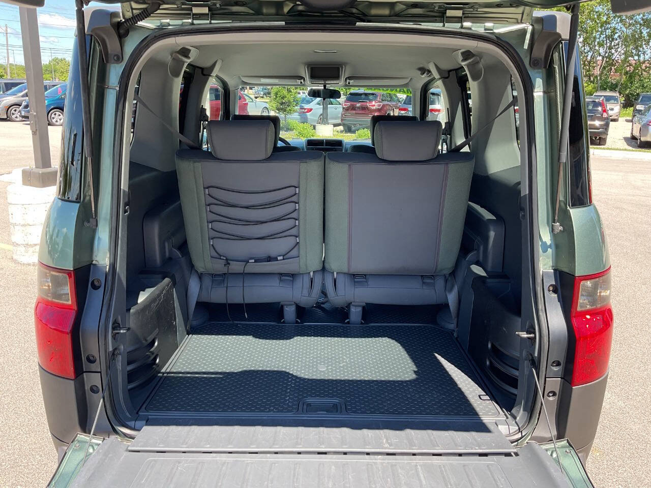 Used 2004 Honda Element EX image 31