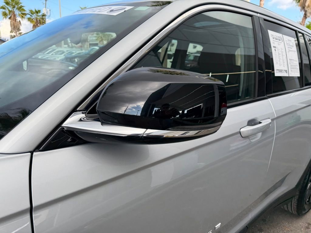 Certified 2023 Jeep Grand Cherokee Limited image 10