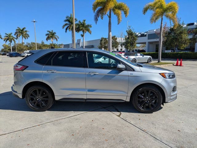 Used 2024 Ford Edge ST-Line image 3