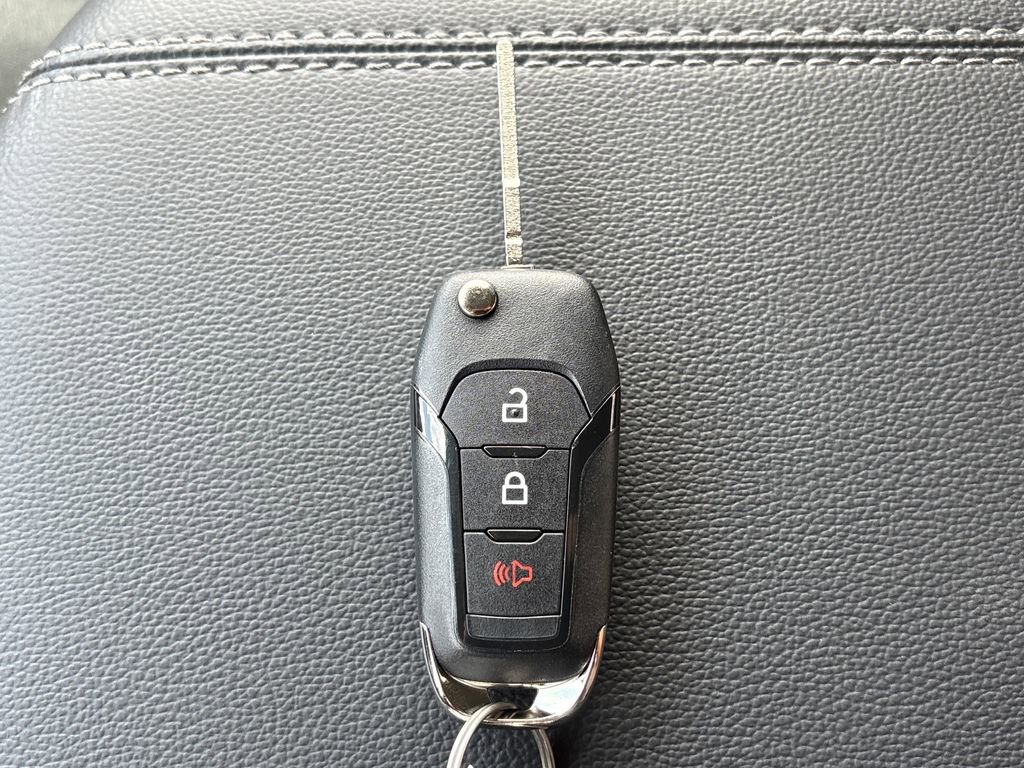 New 2026 Ford F250 XLT image 32